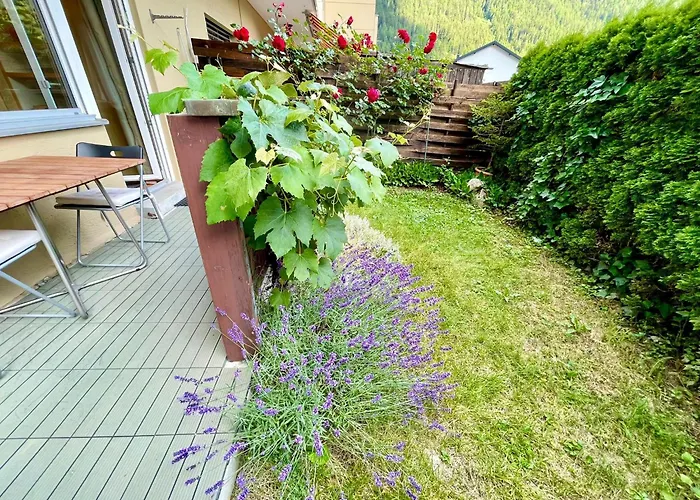 Sunny-Nest, Garden Apartment